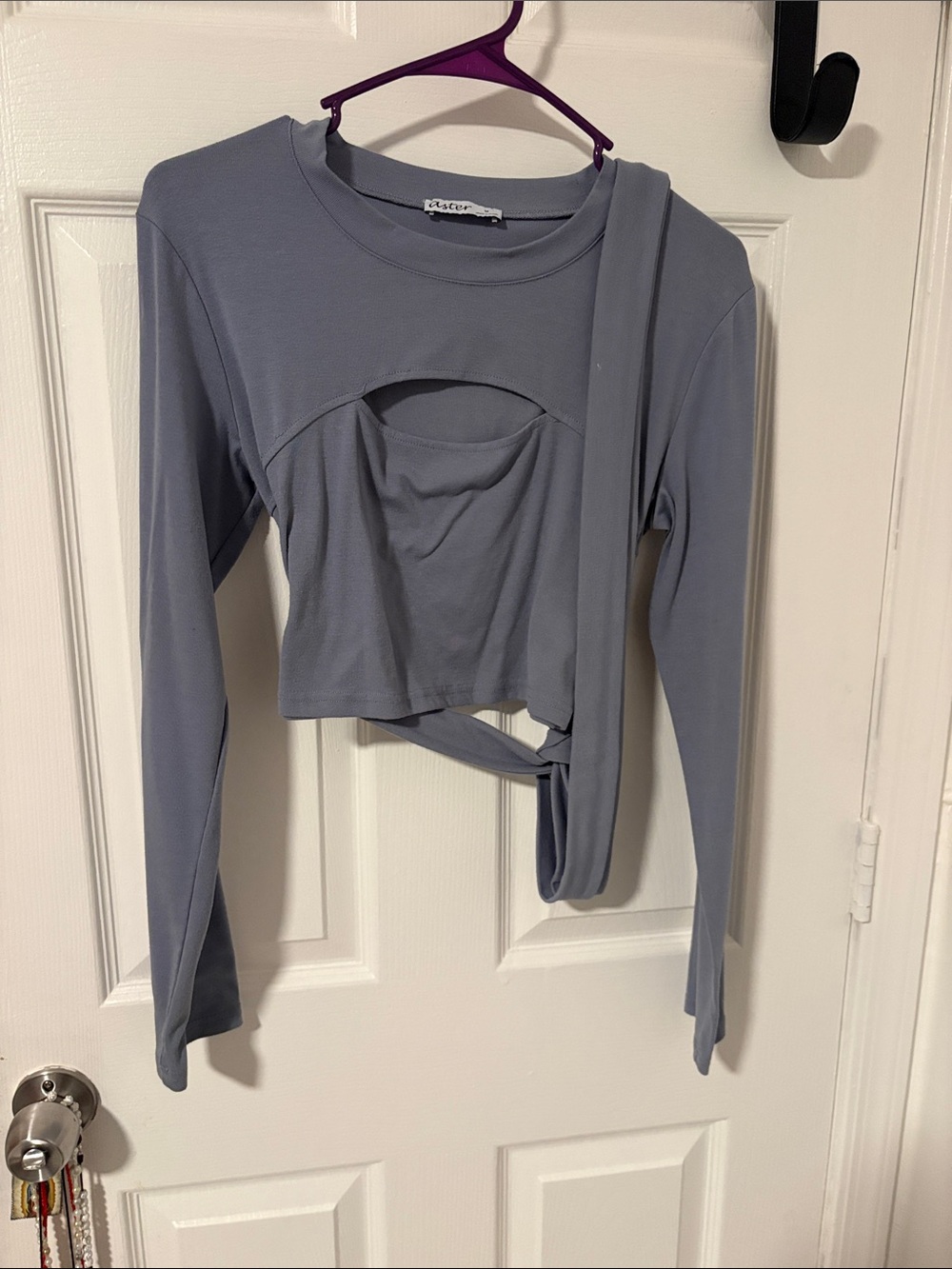 Unknown Brand Women's Long Sleeve Cutout Wrap Crop Top - Dusty Blue